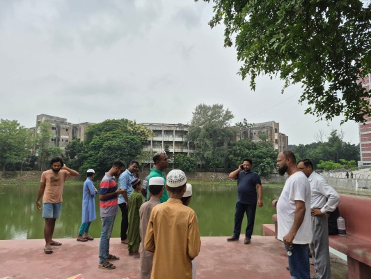 https://daily-bangladeshmirror.com/post/mavabiprbir-raneeghat-pukure-panite-dube-ek-zubker-mrritzu