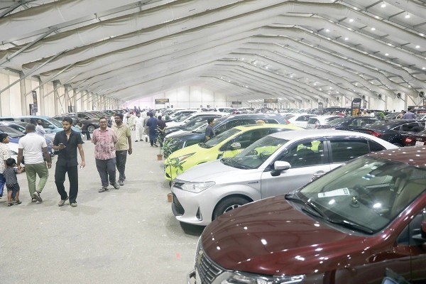 https://daily-bangladeshmirror.com/post/aisisibite-supar-sel-kar-bajar-ek-jaygay-360-gari