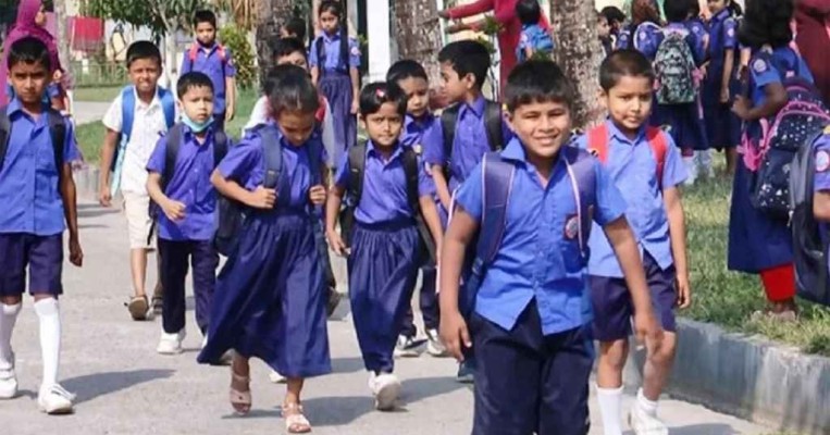 শিক্ষাপ্রতিষ্ঠানে ৩ দিন অফলাইনে ও ৩ দিন অনলাইনে  ক্লাস